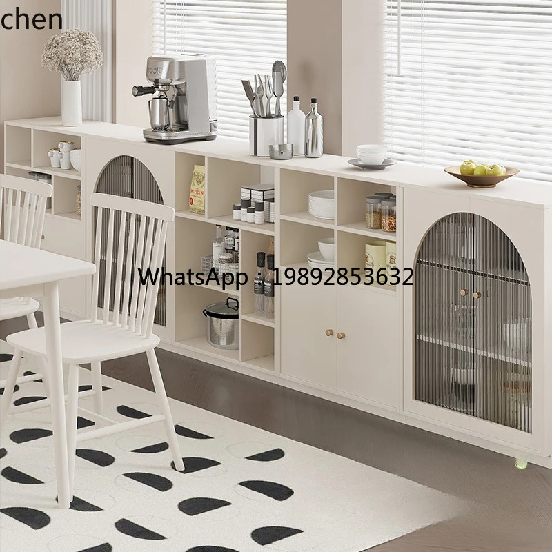 i7 Cremefarbener Windschrank K – Coffee & Tea Restaurant Bewertung und Preis