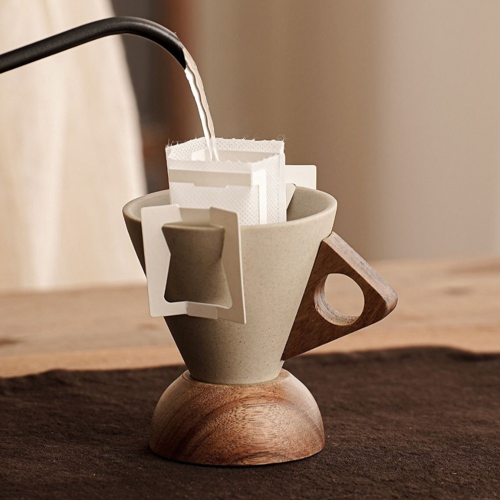 Grobe Keramik-Dreieckstasse im – Coffee Tea Stand Bewertung und Preis